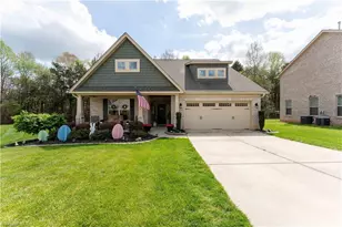 4593 Olivine Ln, Pfafftown, NC 27040 - Photo 3