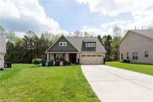 4593 Olivine Ln, Pfafftown, NC 27040 - Photo 1