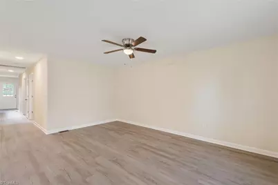 712 Richmond Avenue, Burlington, NC 27217 - Photo 7