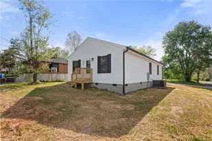 712 Richmond Ave, Burlington, NC 27217 - Photo 3