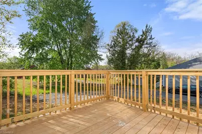 712 Richmond Avenue, Burlington, NC 27217 - Photo 23