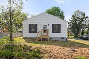 712 Richmond Ave, Burlington, NC 27217 - Photo 1