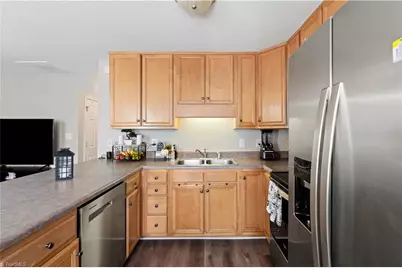 200 Rodelia Street #F, Thomasville, NC 27360 - Photo 9