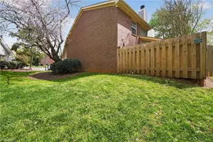 2733 Cottage Pl, Greensboro, NC 27455 - Photo 25