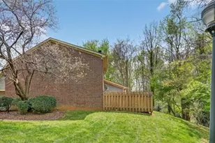 2733 Cottage Pl, Greensboro, NC 27455 - Photo 23