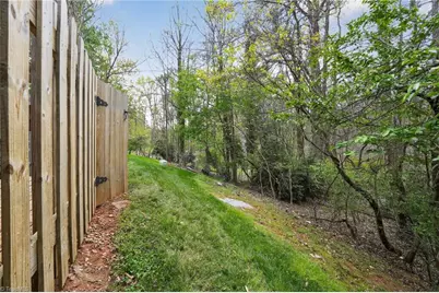 2733 Cottage Place, Greensboro, NC 27455 - Photo 21