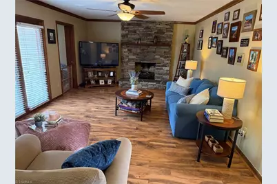 2173 Hawthorne Lane, Wilkesboro, NC 28697 - Photo 17
