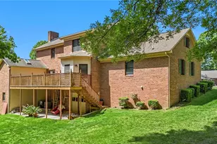 2173 Hawthorne Ln, Wilkesboro, NC 28697 - Photo 5