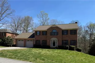 2173 Hawthorne Ln, Wilkesboro, NC 28697 - Photo 1