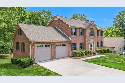 2173 Hawthorne Lane, Wilkesboro, NC 28697 - Photo 3