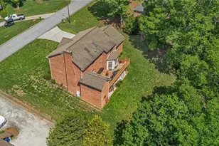 2173 Hawthorne Ln, Wilkesboro, NC 28697 - Photo 5