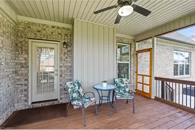 386 Wentworth Drive, Winston-Salem, NC 27107 - Photo 47