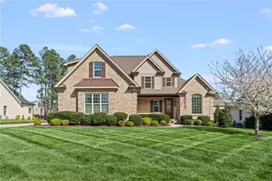 386 Wentworth Dr, Winston-Salem, NC 27107 - Photo 1