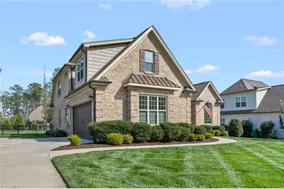 386 Wentworth Drive, Winston-Salem, NC 27107 - Photo 3