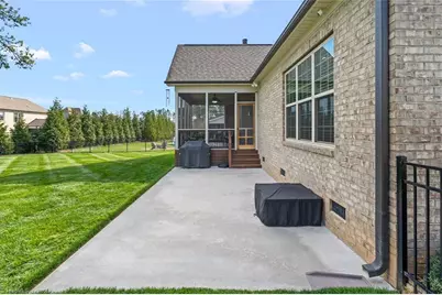 386 Wentworth Drive, Winston-Salem, NC 27107 - Photo 49