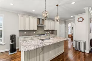 386 Wentworth Dr, Winston-Salem, NC 27107 - Photo 13