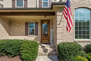 386 Wentworth Dr, Winston-Salem, NC 27107 - Photo 5