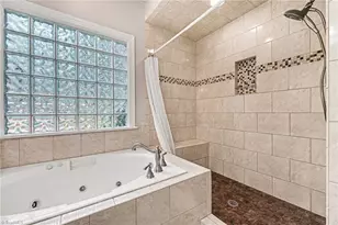 3 Wildrose Ct, Greensboro, NC 27410 - Photo 25