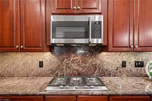 3 Wildrose Ct, Greensboro, NC 27410 - Photo 19