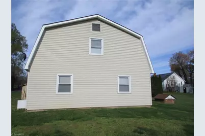 4236 Robertson Drive, Winston-Salem, NC 27101 - Photo 21