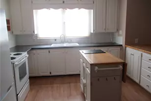 4236 Robertson Dr, Winston-Salem, NC 27101 - Photo 13