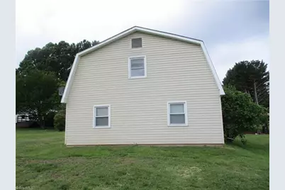 4236 Robertson Drive, Winston-Salem, NC 27101 - Photo 25