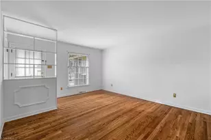 4017 Wexford Dr, Greensboro, NC 27406 - Photo 5