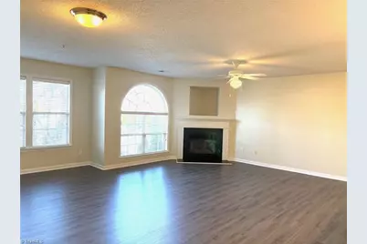 2600 Pennoak Way #H, Greensboro, NC 27407 - Photo 3