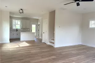 14 W Colonial Dr, Thomasville, NC 27360 - Photo 3