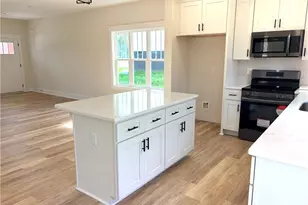 14 W Colonial Dr, Thomasville, NC 27360 - Photo 7