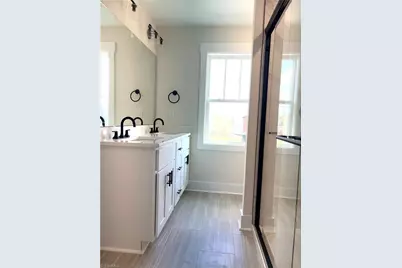 14 W Colonial Drive, Thomasville, NC 27360 - Photo 13