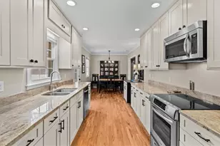 6909 Wooden Rail Ln, Summerfield, NC 27358 - Photo 9