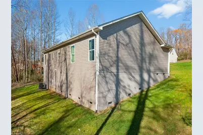 2113 Lancey Drive, Thomasville, NC 27360 - Photo 25