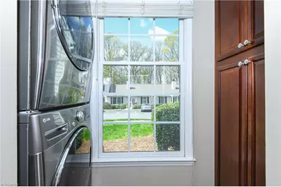 10 Appletree Lane, Greensboro, NC 27455 - Photo 11