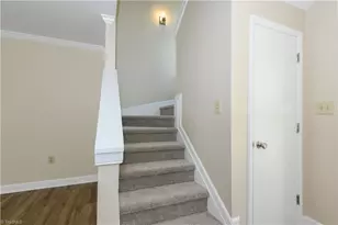 10 Apple Tree Ln, Greensboro, NC 27455 - Photo 13