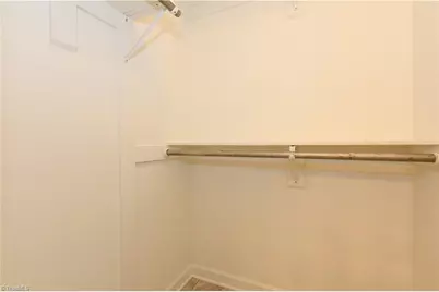 10 Appletree Lane, Greensboro, NC 27455 - Photo 17