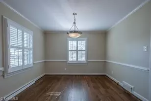 1229 Onslow Dr, Greensboro, NC 27408 - Photo 5