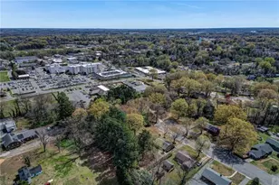 805 Claymore Ct, Reidsville, NC 27320 - Photo 7