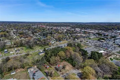 805 Claymore Court, Reidsville, NC 27320 - Photo 5