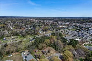 805 Claymore Ct, Reidsville, NC 27320 - Photo 5