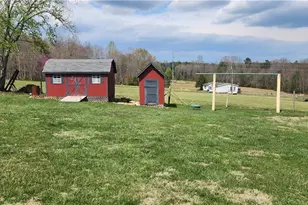 228 Kermit Lewis Rd, Pilot Mountain, NC 27041 - Photo 17