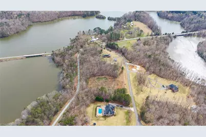 3229 Labrador Drive, Mebane, NC 27302 - Photo 9