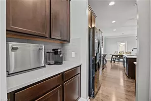 4033 Medina Ct, Pfafftown, NC 27040 - Photo 9