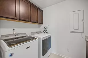 4033 Medina Ct, Pfafftown, NC 27040 - Photo 17