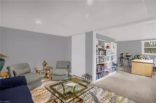 3710 Madrid Ct, Greensboro, NC 27406 - Photo 17