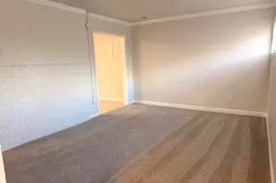 1301 Summit Ave, Greensboro, NC 27405 - Photo 9