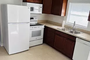 1301 Summit Ave, Greensboro, NC 27405 - Photo 7