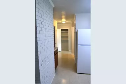 1301 Summit Avenue, Greensboro, NC 27405 - Photo 9
