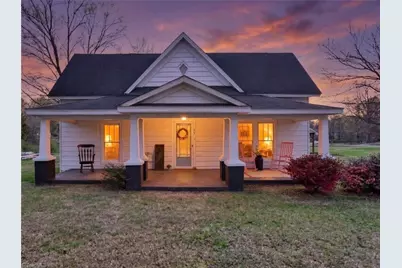 507 Columbia Avenue, Ramseur, NC 27316 - Photo 1