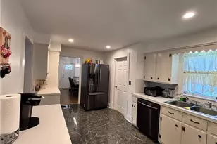 490 Oakland Dr, Elkin, NC 28621 - Photo 11